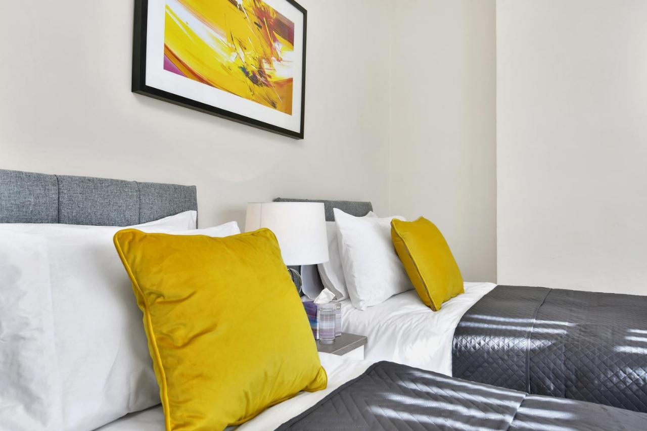 Xclusive Living Stay Near Airport & Nec, The Whitecroft Sheldon  Extérieur photo