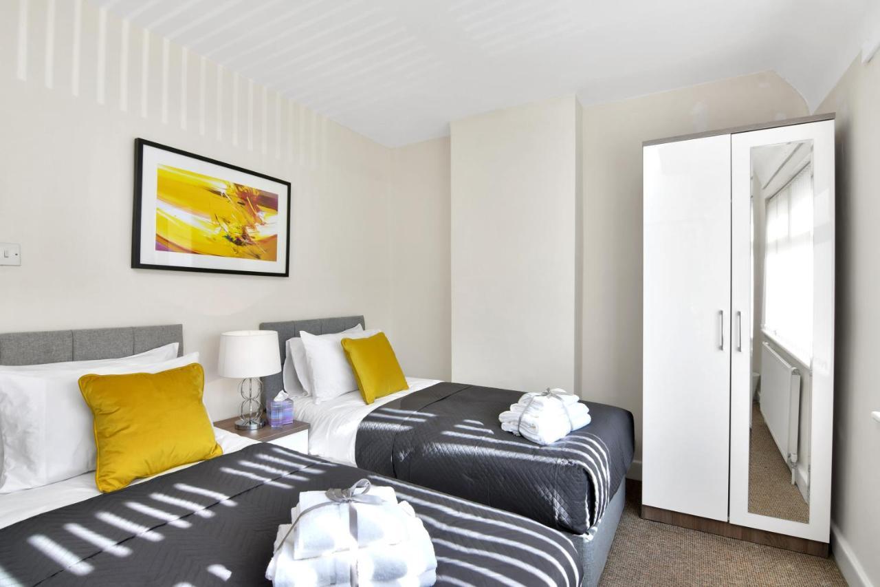 Xclusive Living Stay Near Airport & Nec, The Whitecroft Sheldon  Extérieur photo