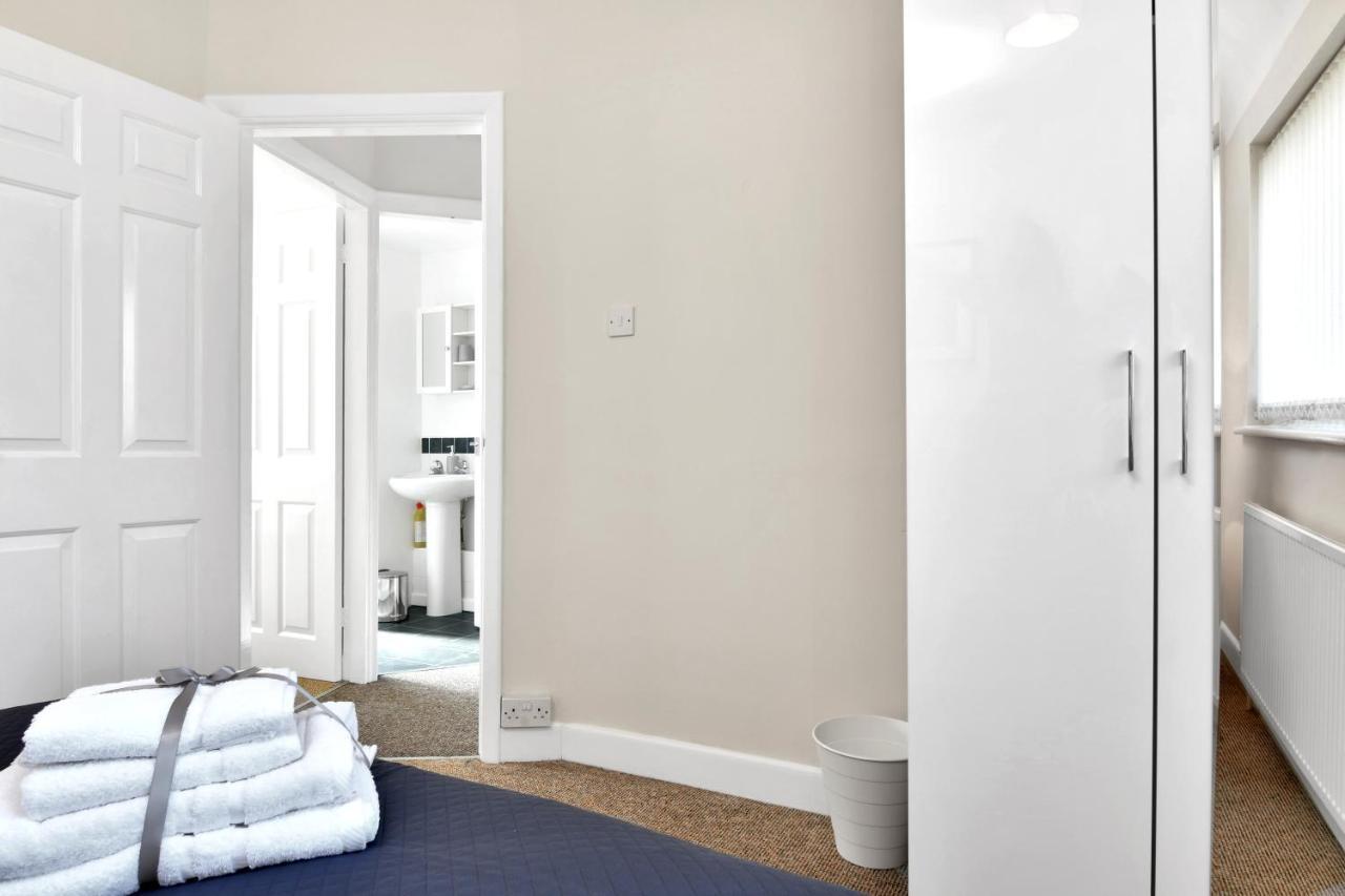 Xclusive Living Stay Near Airport & Nec, The Whitecroft Sheldon  Extérieur photo
