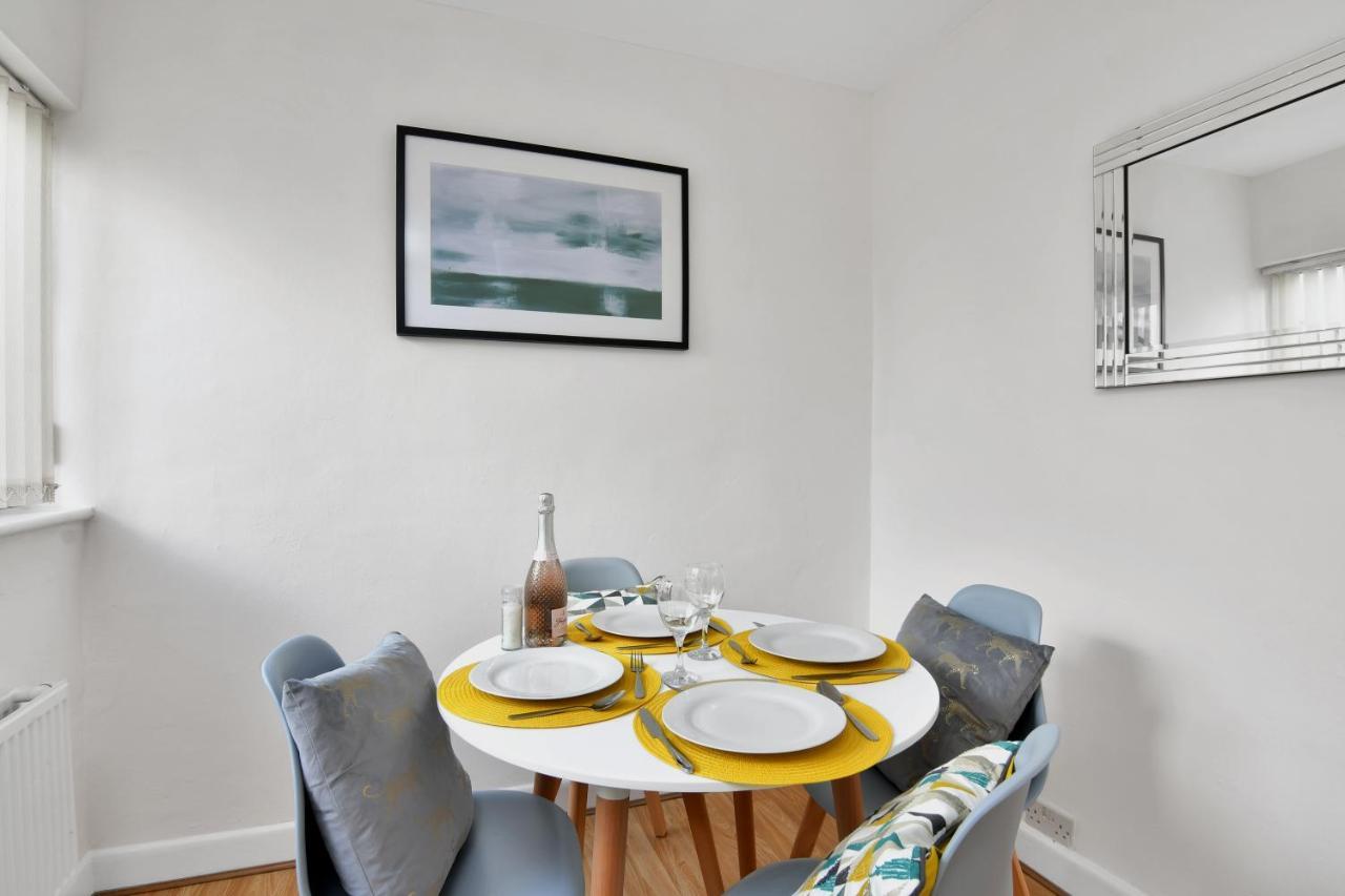 Xclusive Living Stay Near Airport & Nec, The Whitecroft Sheldon  Extérieur photo