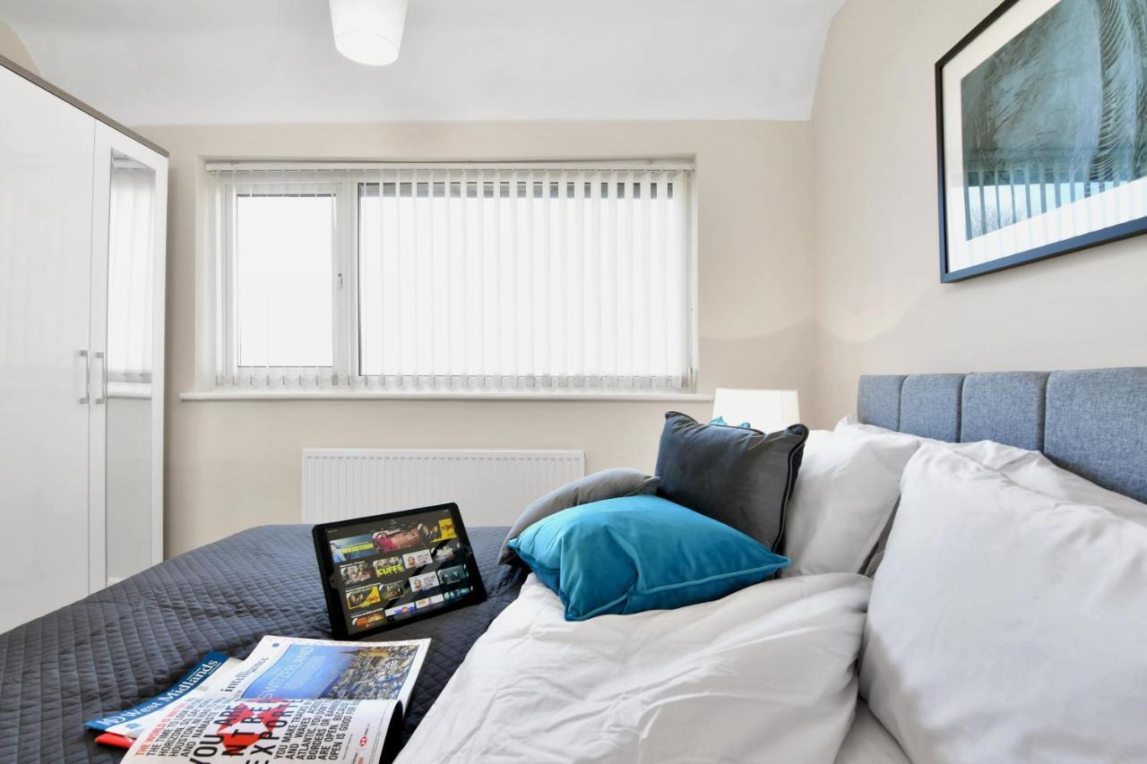 Xclusive Living Stay Near Airport & Nec, The Whitecroft Sheldon  Extérieur photo