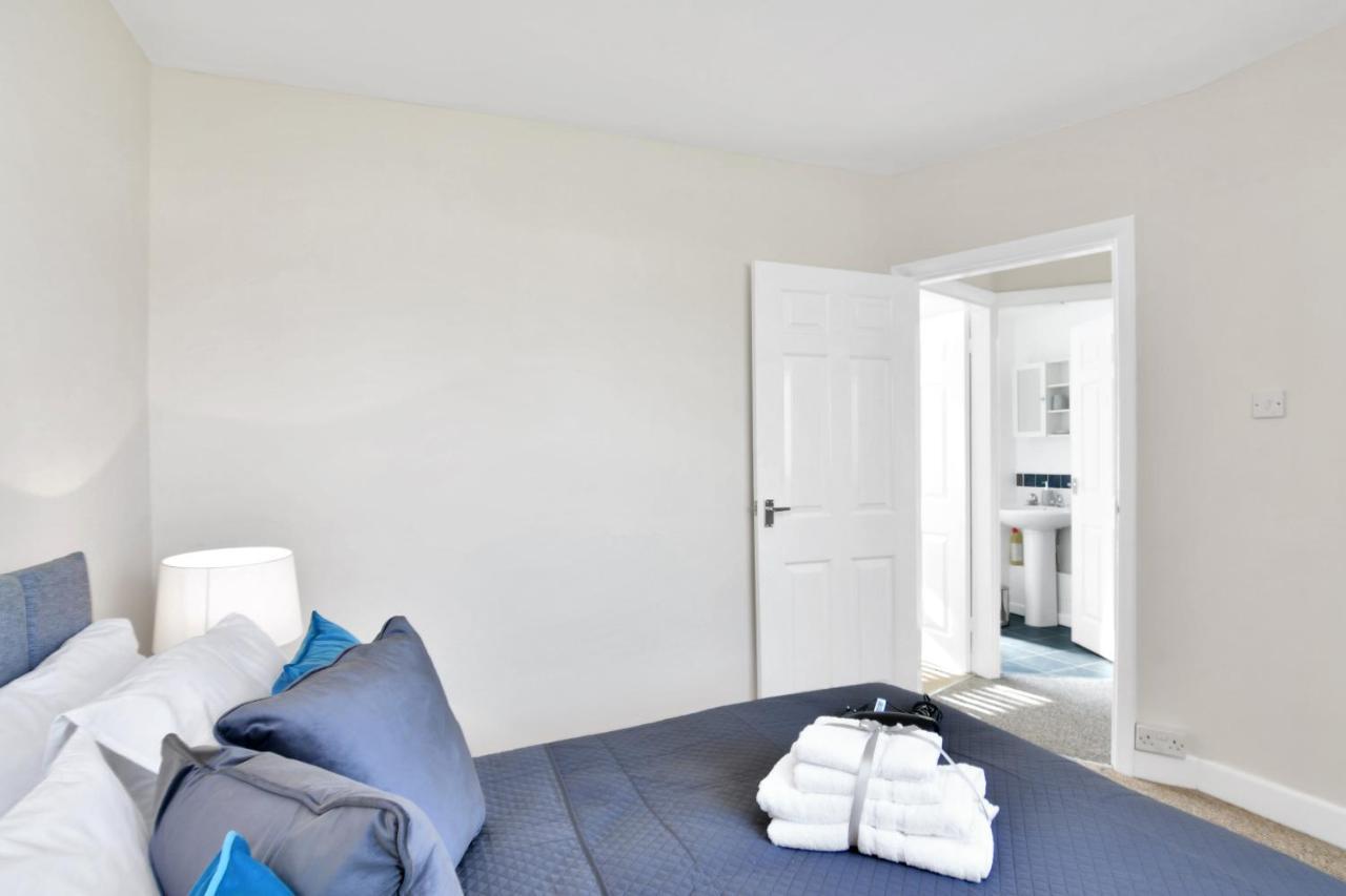 Xclusive Living Stay Near Airport & Nec, The Whitecroft Sheldon  Extérieur photo