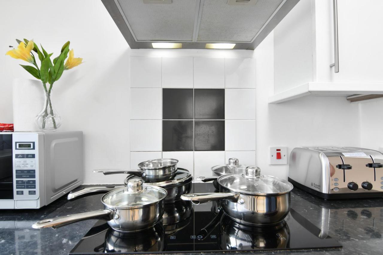 Xclusive Living Stay Near Airport & Nec, The Whitecroft Sheldon  Extérieur photo
