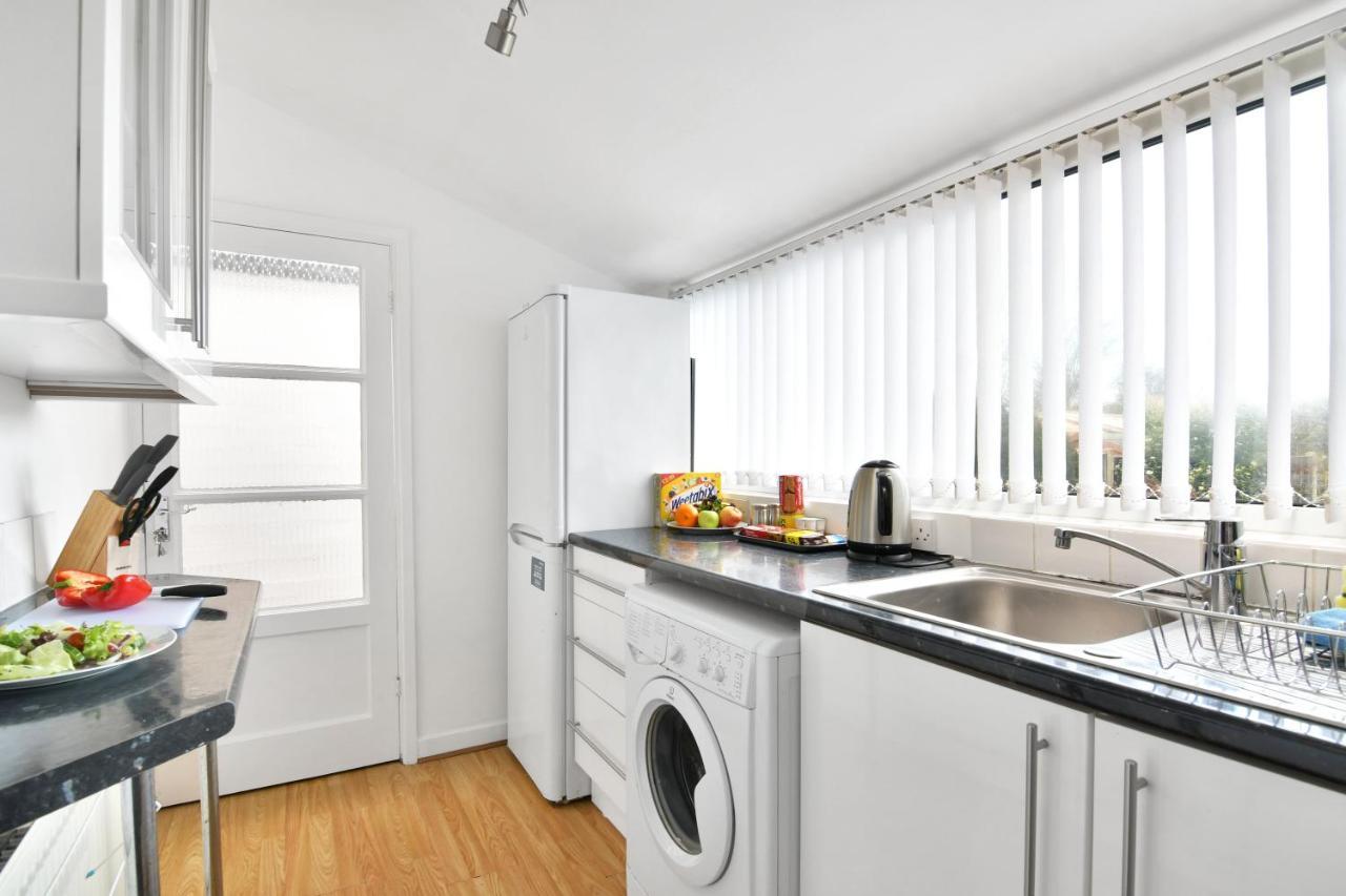 Xclusive Living Stay Near Airport & Nec, The Whitecroft Sheldon  Extérieur photo